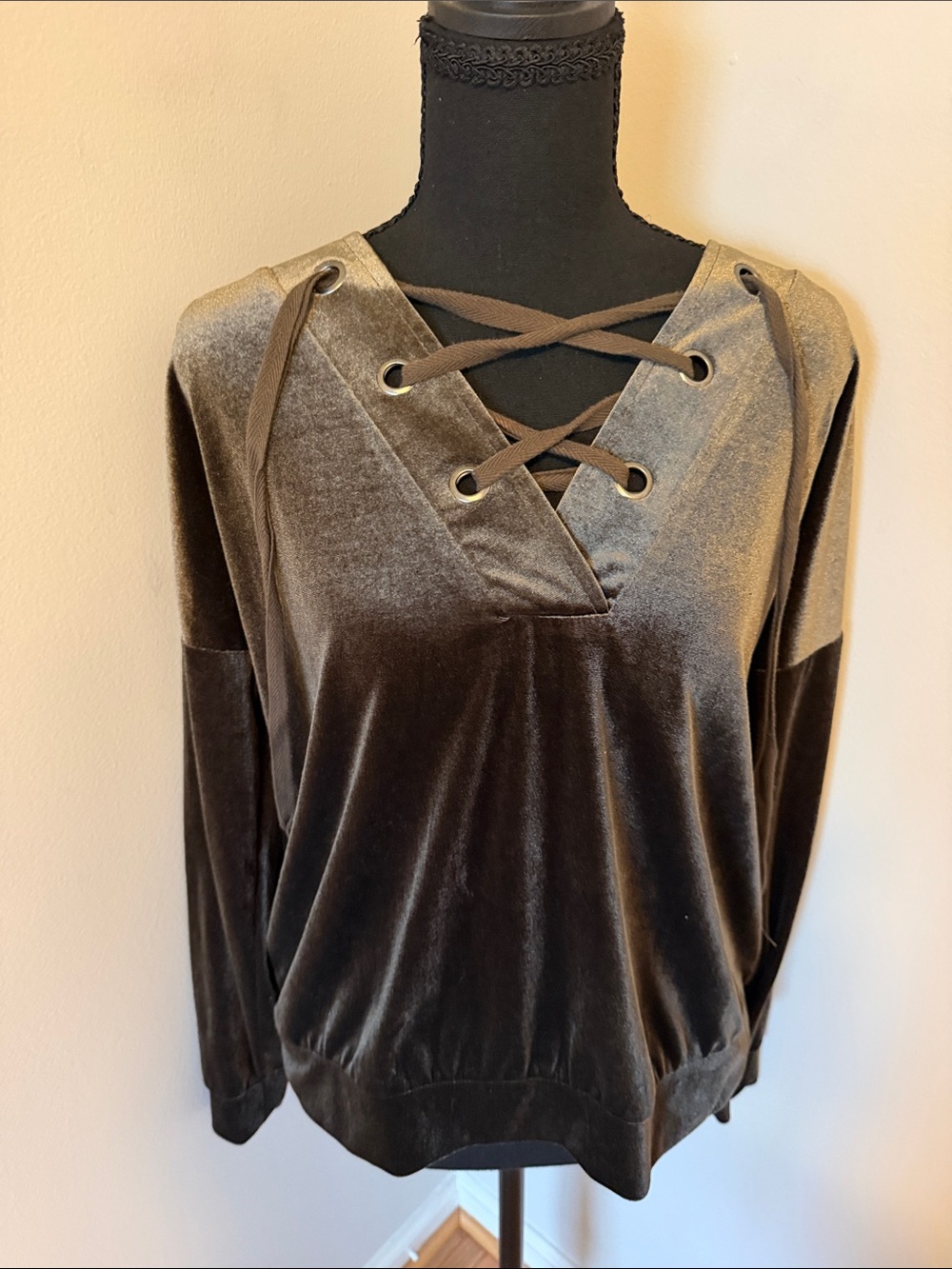 bobeau Olive Velvet Lace-Up V-Neck Sweater